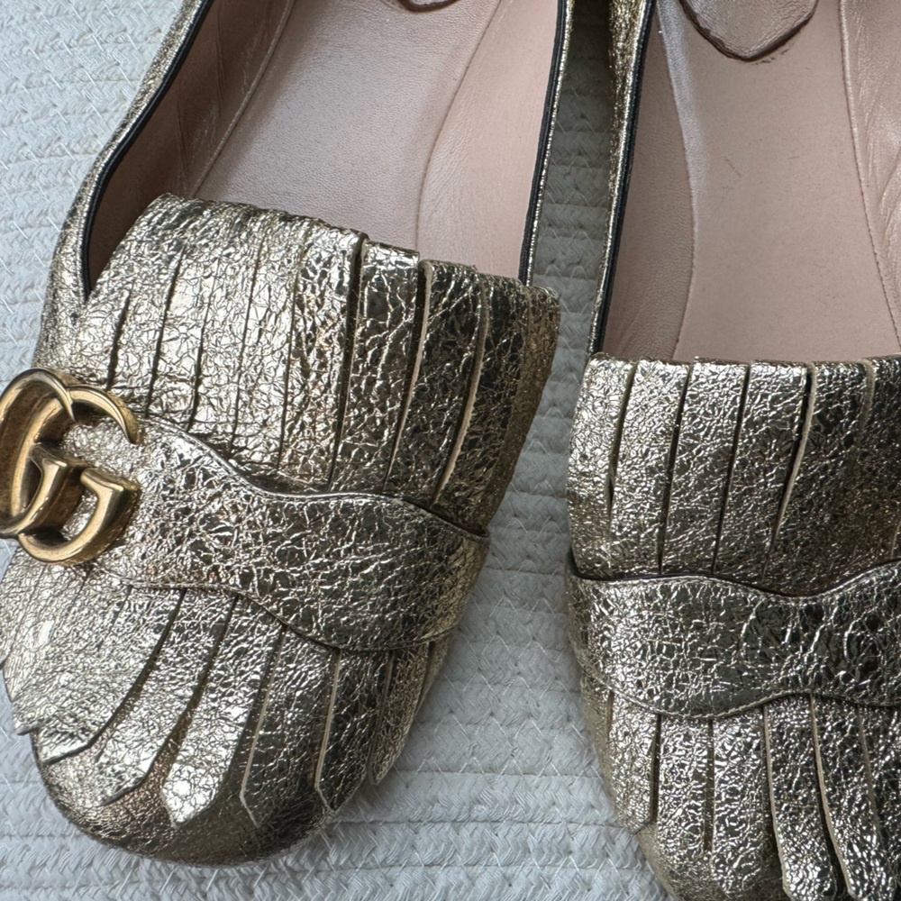 Gucci Marmont GG flats in gorgeous gold 38 US 8